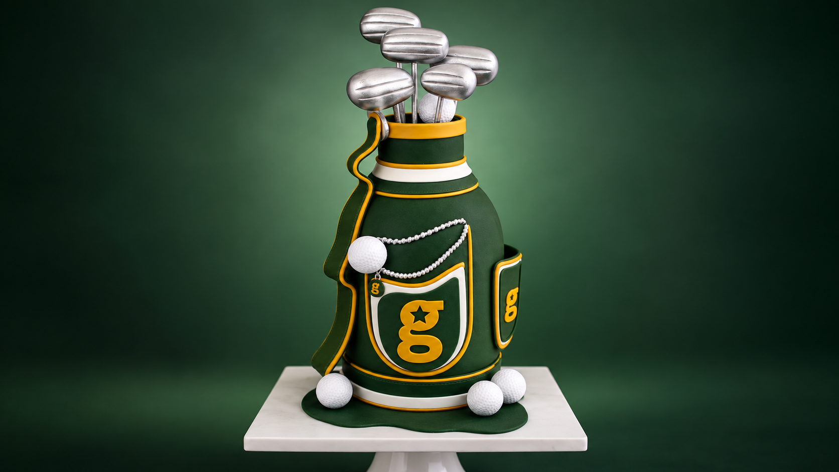 Golfstars golf bag birthday cake with clubs and golf balls